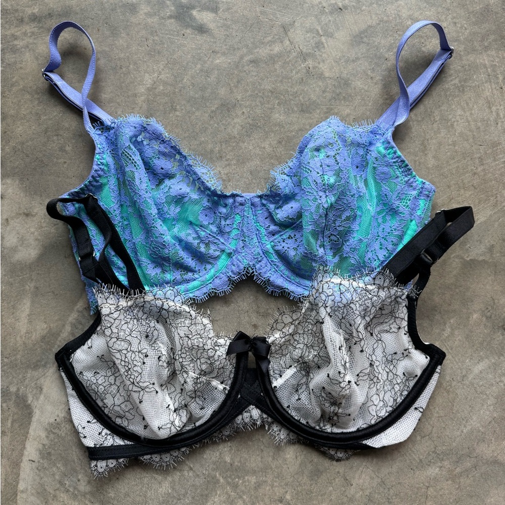 2 Pair! Victoria’s Secret Very Sexy Unlined Demi Lace Underwire Bra
